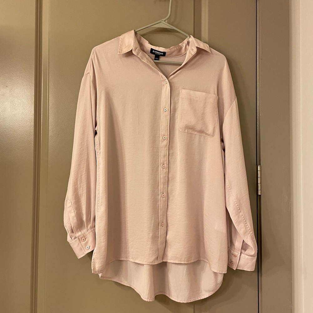 Express Blush Boyfriend Button-down, size medium